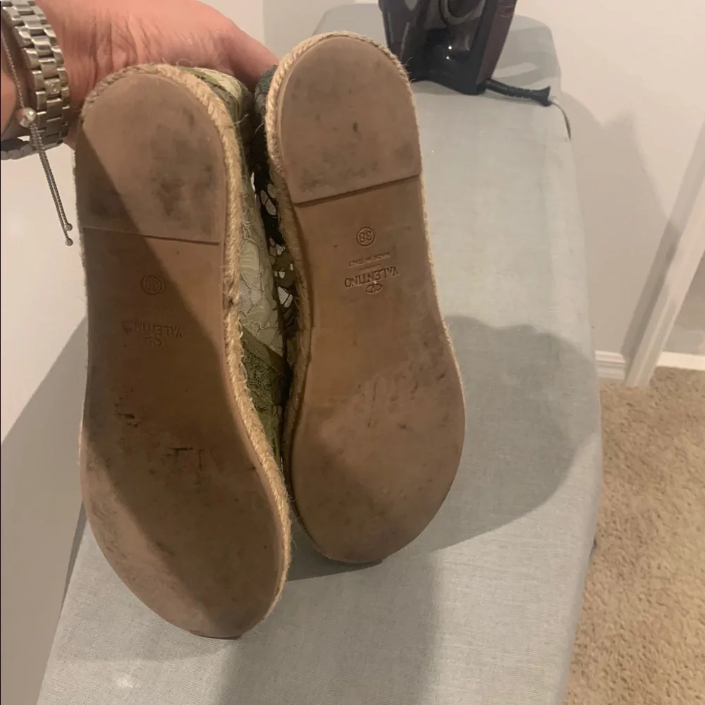 Shoes - Picture 4 of 4
